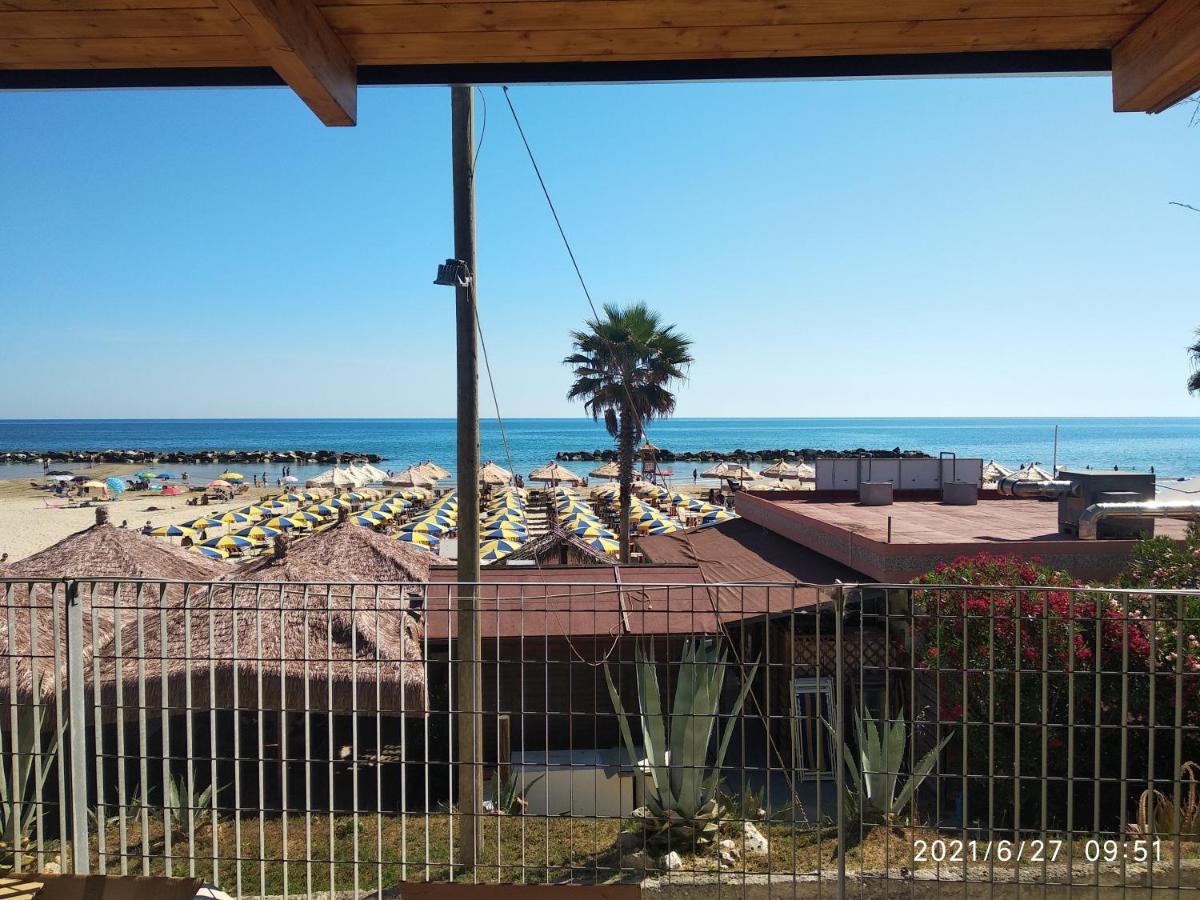Camping Borghetti Ortona Exterior photo